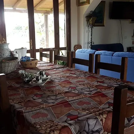 Guest house Luti Massama