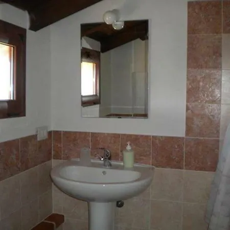Luti Guest house